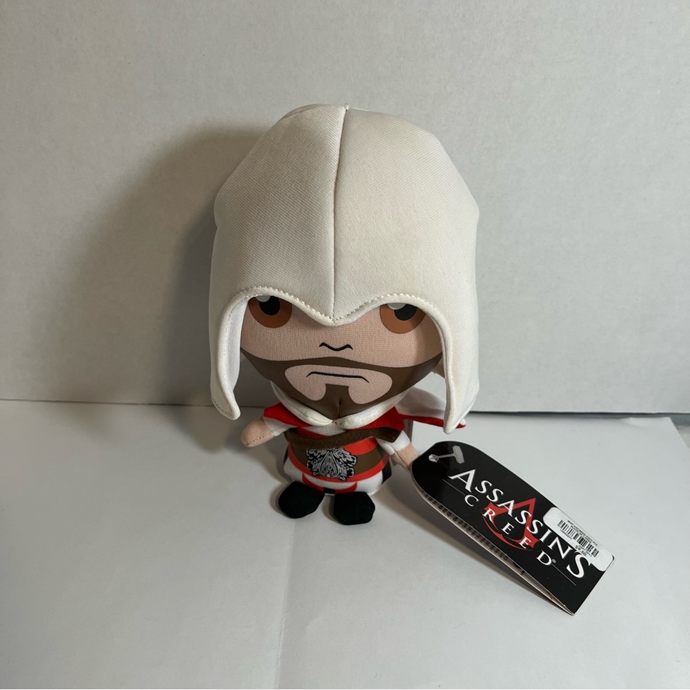 Star Wars Assassins Creed, white plush 7 inches doll new with tags.
